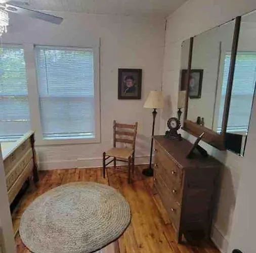 Lake Hartwell Frank Howard Home