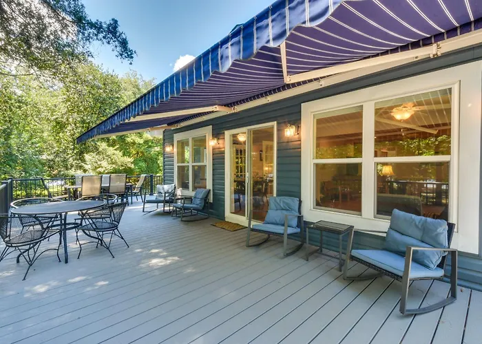 Spacious Lake Hartwell Home W/ Private Boat Dock!