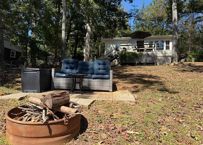 Charming Romantic Lakefront Cottage Or Guest Room Depending On Availability Near Golf