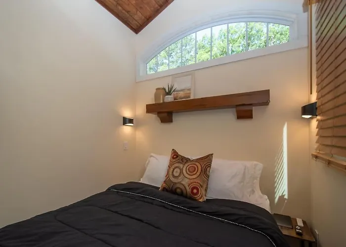 Saddle - Terrific 2-Bedroom Tiny Home In Friendly Anderson On Lake Hartwell